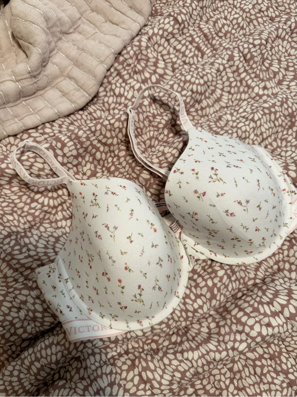 Victoria’s Secret Floral Padded T-Shirt Bra